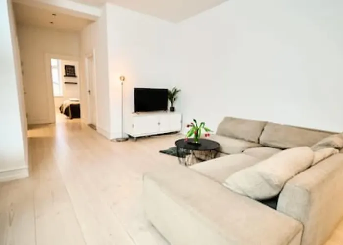 Excellence - Steps To Amalienborg